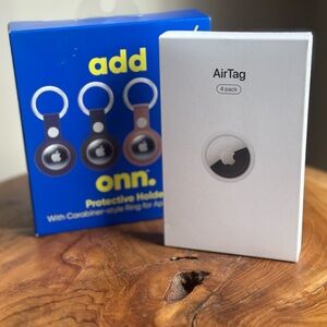 AUTHENTIC Apple AirTag 4 Pack NWT Free Keyring Protectors 4PK